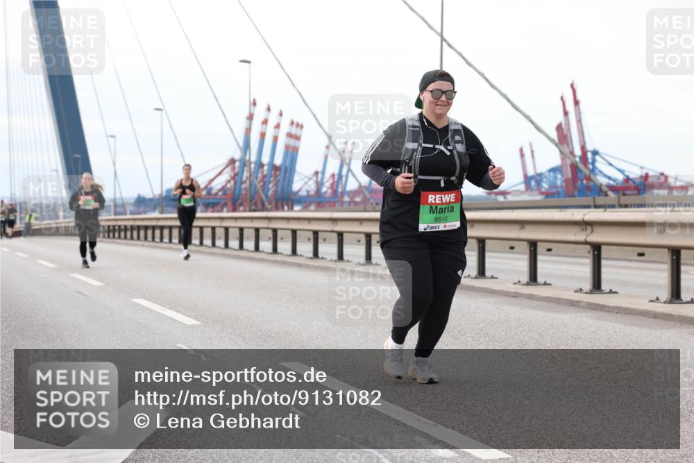 03.10.2025 - Köhlbrandbrückenlauf Lena Gebhardt http://msf.ph/oto/9131082 03.10.2025 16:07:03 Position 2 8510 meine-sportfotos.de