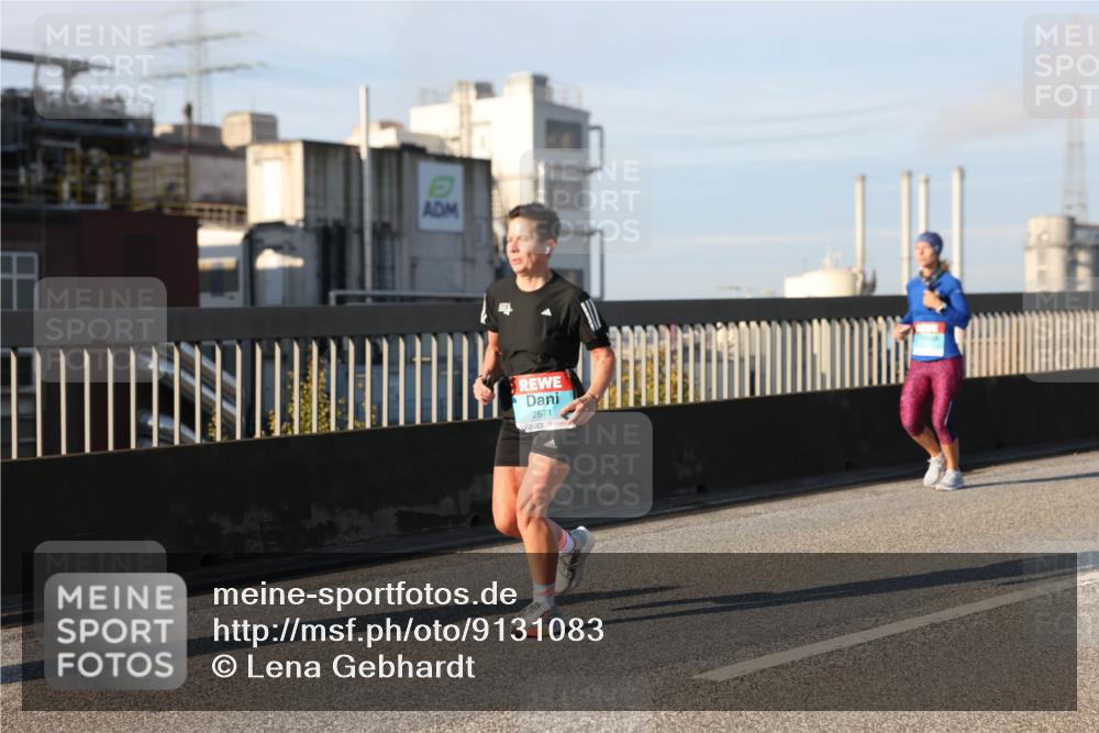03.10.2025 - Köhlbrandbrückenlauf Lena Gebhardt http://msf.ph/oto/9131083 03.10.2025 09:49:52 Position 2 2671 meine-sportfotos.de