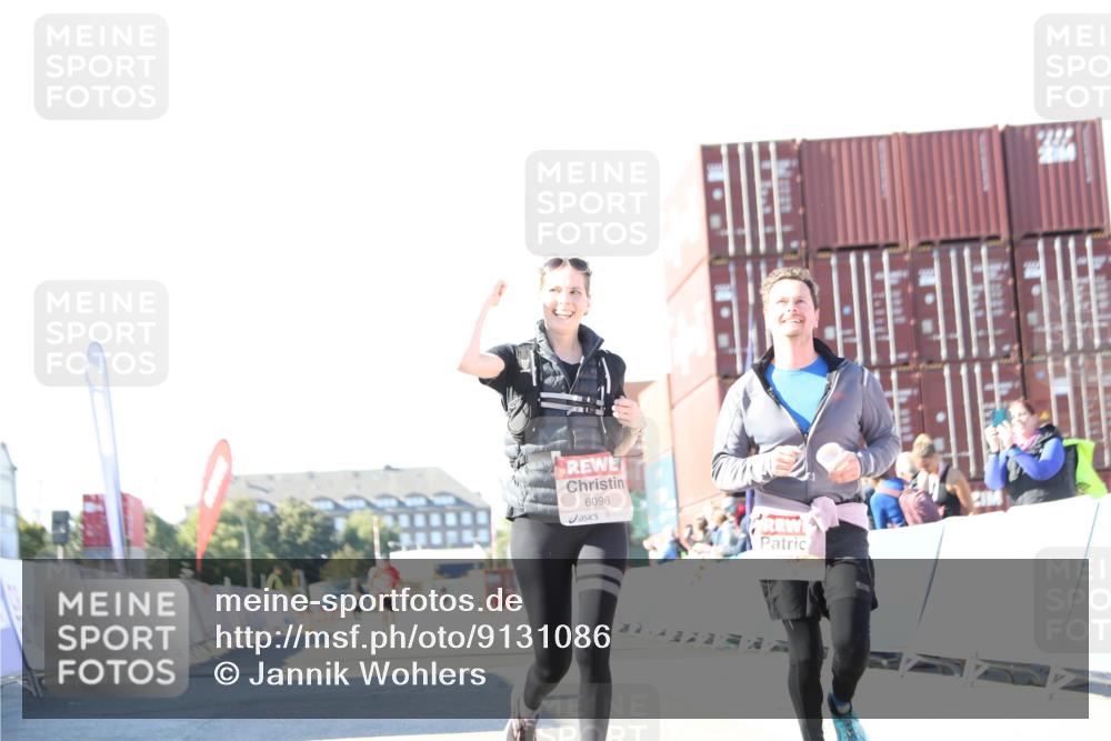 03.10.2025 - Köhlbrandbrückenlauf Jannik Wohlers http://msf.ph/oto/9131086 03.10.2025 13:48:58 Ziel 4157, 4273, 5216, 5497, 6096 meine-sportfotos.de