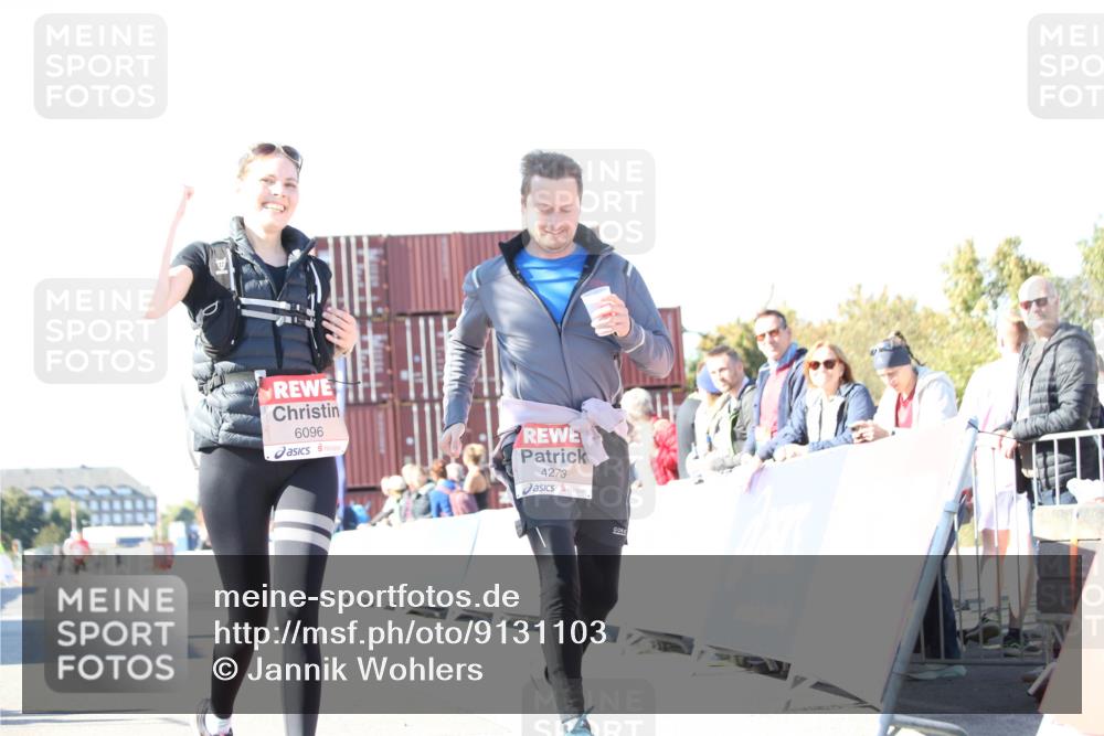 03.10.2025 - Köhlbrandbrückenlauf Jannik Wohlers http://msf.ph/oto/9131103 03.10.2025 13:49:00 Ziel 4157, 4273, 5216, 5497, 6096 meine-sportfotos.de