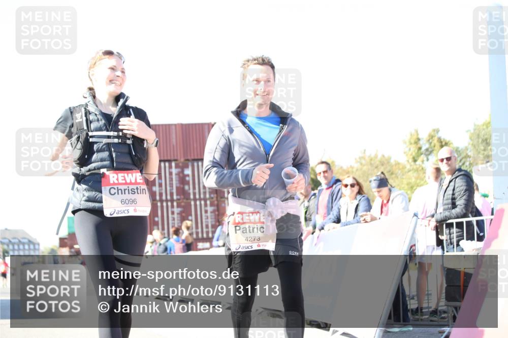 03.10.2025 - Köhlbrandbrückenlauf Jannik Wohlers http://msf.ph/oto/9131113 03.10.2025 13:49:00 Ziel 4157, 4273, 5216, 5497, 6096 meine-sportfotos.de