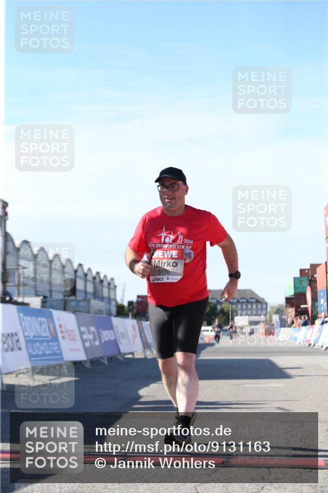 03.10.2025 - Köhlbrandbrückenlauf Jannik Wohlers http://msf.ph/oto/9131163 03.10.2025 13:49:21 Ziel 5736, 6102 meine-sportfotos.de