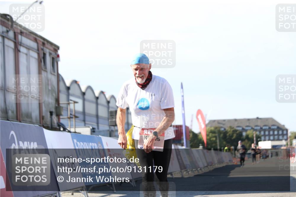 03.10.2025 - Köhlbrandbrückenlauf Jannik Wohlers http://msf.ph/oto/9131179 03.10.2025 13:49:25 Ziel 5736, 6102 meine-sportfotos.de