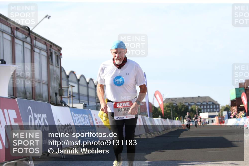 03.10.2025 - Köhlbrandbrückenlauf Jannik Wohlers http://msf.ph/oto/9131183 03.10.2025 13:49:26 Ziel 5736, 6102 meine-sportfotos.de