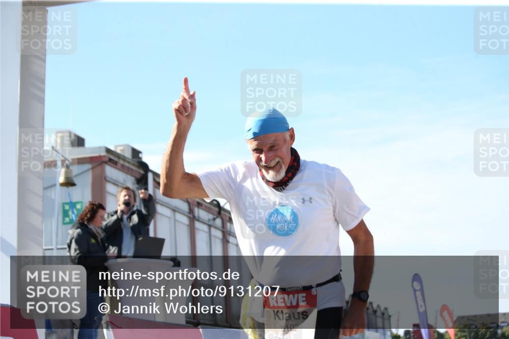 03.10.2025 - Köhlbrandbrückenlauf Jannik Wohlers http://msf.ph/oto/9131207 03.10.2025 13:49:27 Ziel 5736, 6102 meine-sportfotos.de