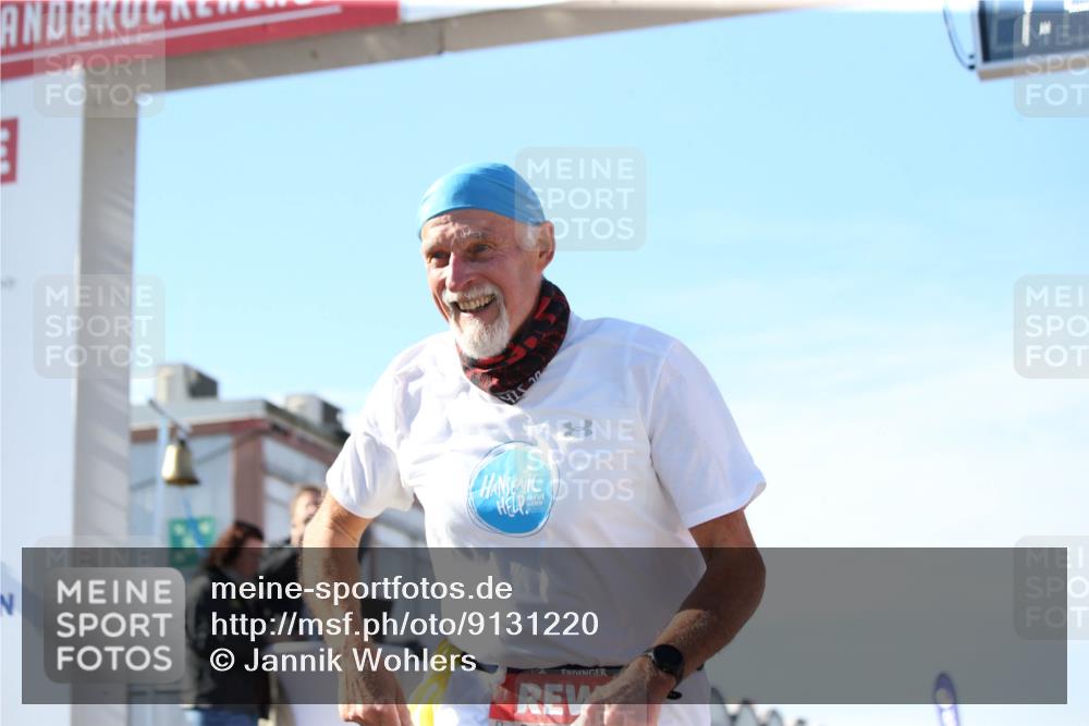 03.10.2025 - Köhlbrandbrückenlauf Jannik Wohlers http://msf.ph/oto/9131220 03.10.2025 13:49:27 Ziel 5736, 6102 meine-sportfotos.de