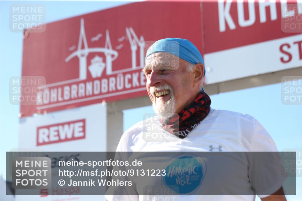 03.10.2025 - Köhlbrandbrückenlauf Jannik Wohlers http://msf.ph/oto/9131223 03.10.2025 13:49:28 Ziel 5736, 6102 meine-sportfotos.de