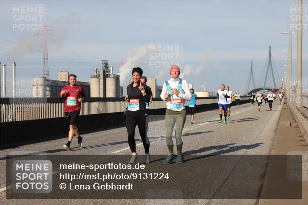 03.10.2025 - Köhlbrandbrückenlauf Lena Gebhardt http://msf.ph/oto/9131224 03.10.2025 09:49:56 Position 2 3603, 1496, 1730 meine-sportfotos.de