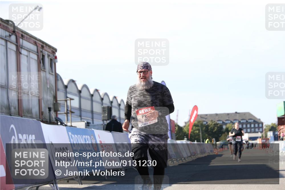 03.10.2025 - Köhlbrandbrückenlauf Jannik Wohlers http://msf.ph/oto/9131230 03.10.2025 13:49:41 Ziel 6123 meine-sportfotos.de