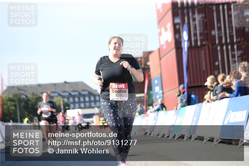 03.10.2025 - Köhlbrandbrückenlauf Jannik Wohlers http://msf.ph/oto/9131277 03.10.2025 13:49:50 Ziel 5316, 6123 meine-sportfotos.de