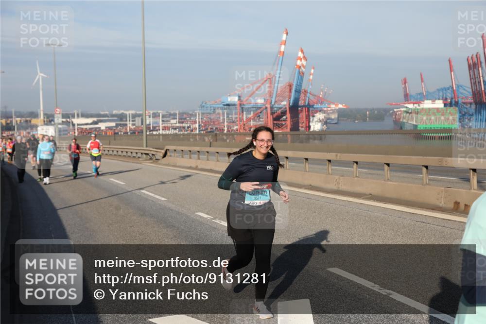 03.10.2025 - Köhlbrandbrückenlauf Yannick Fuchs http://msf.ph/oto/9131281 03.10.2025 09:03:24 Position 2 3571 meine-sportfotos.de