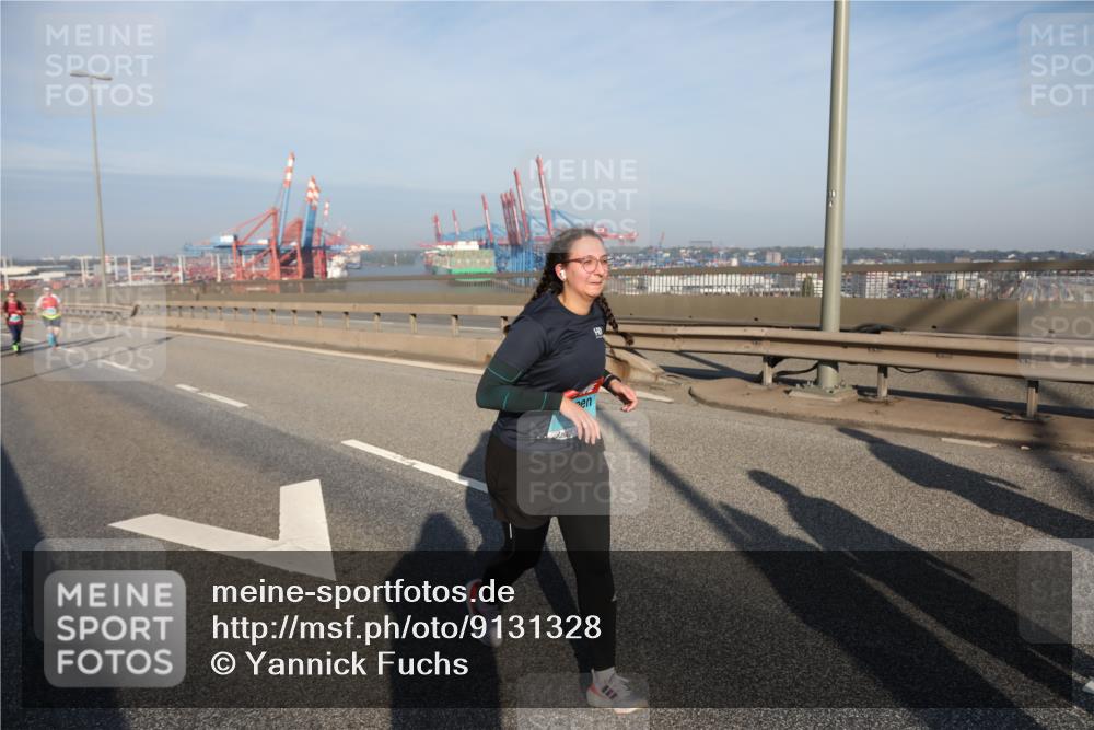 03.10.2025 - Köhlbrandbrückenlauf Yannick Fuchs http://msf.ph/oto/9131328 03.10.2025 09:03:25 Position 2 7 meine-sportfotos.de