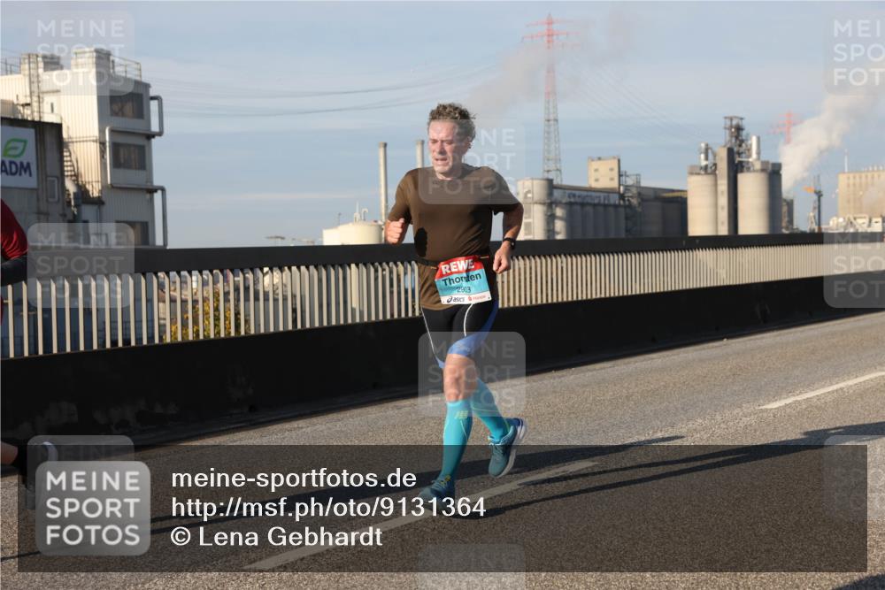 03.10.2025 - Köhlbrandbrückenlauf Lena Gebhardt http://msf.ph/oto/9131364 03.10.2025 09:49:58 Position 2 2903 meine-sportfotos.de