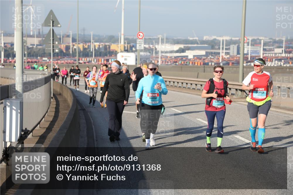 03.10.2025 - Köhlbrandbrückenlauf Yannick Fuchs http://msf.ph/oto/9131368 03.10.2025 09:03:29 Position 2 3412, 3413 meine-sportfotos.de