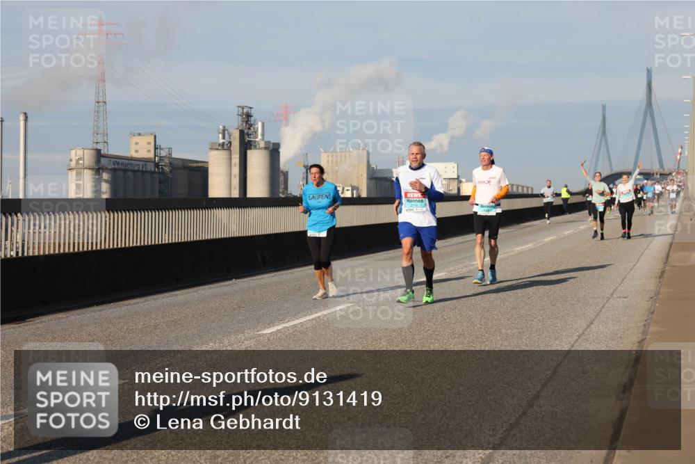 03.10.2025 - Köhlbrandbrückenlauf Lena Gebhardt http://msf.ph/oto/9131419 03.10.2025 09:49:59 Position 2 2716 meine-sportfotos.de