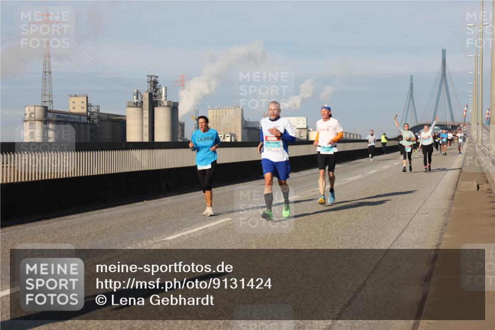 03.10.2025 - Köhlbrandbrückenlauf Lena Gebhardt http://msf.ph/oto/9131424 03.10.2025 09:49:59 Position 2  meine-sportfotos.de