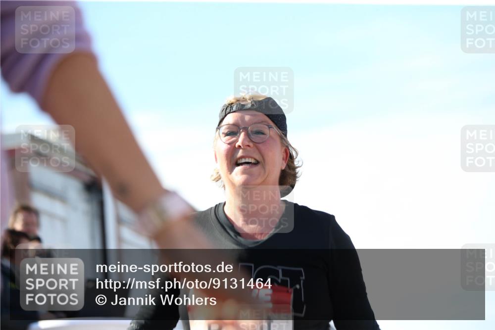 03.10.2025 - Köhlbrandbrückenlauf Jannik Wohlers http://msf.ph/oto/9131464 03.10.2025 13:50:23 Ziel 5225, 5294, 5547, 5611, 5612 meine-sportfotos.de