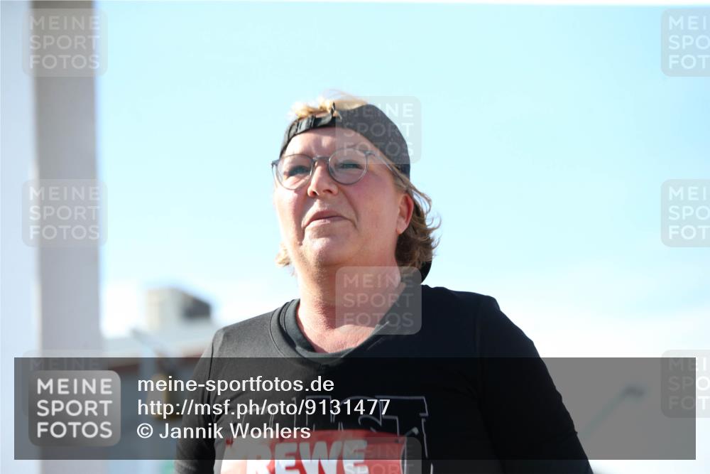 03.10.2025 - Köhlbrandbrückenlauf Jannik Wohlers http://msf.ph/oto/9131477 03.10.2025 13:50:24 Ziel 5225, 5294, 5547, 5611, 5612 meine-sportfotos.de