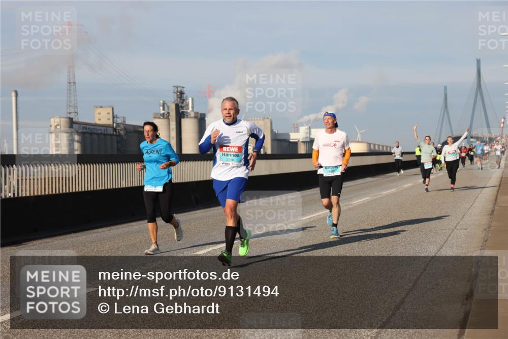 03.10.2025 - Köhlbrandbrückenlauf Lena Gebhardt http://msf.ph/oto/9131494 03.10.2025 09:50:00 Position 2 2716, 3426 meine-sportfotos.de