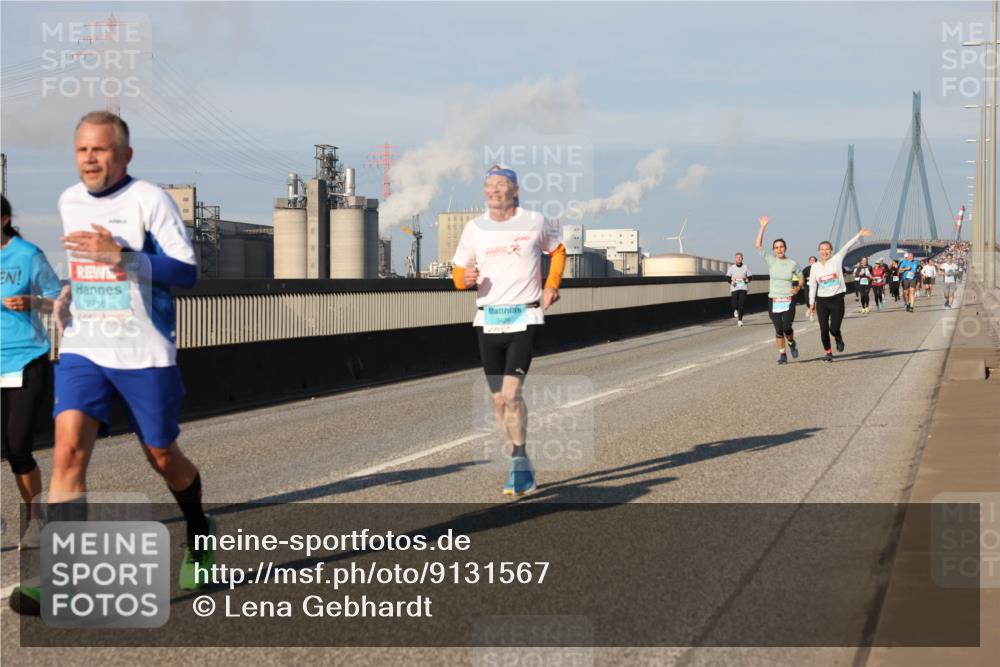 03.10.2025 - Köhlbrandbrückenlauf Lena Gebhardt http://msf.ph/oto/9131567 03.10.2025 09:50:01 Position 2 2716 meine-sportfotos.de