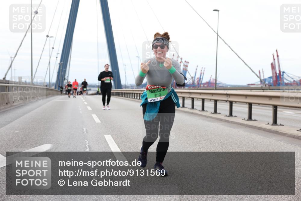 03.10.2025 - Köhlbrandbrückenlauf Lena Gebhardt http://msf.ph/oto/9131569 03.10.2025 16:08:19 Position 2 8232 meine-sportfotos.de