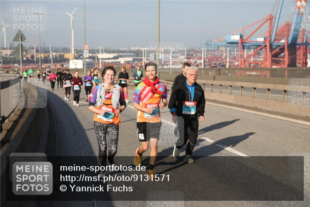 03.10.2025 - Köhlbrandbrückenlauf Yannick Fuchs http://msf.ph/oto/9131571 03.10.2025 09:03:40 Position 2  meine-sportfotos.de