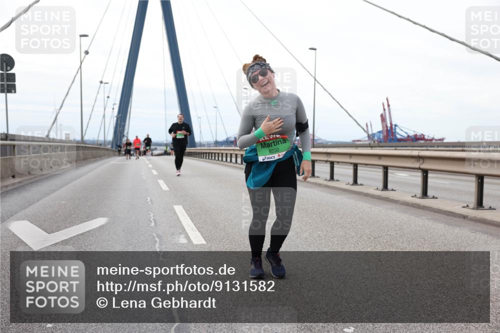 03.10.2025 - Köhlbrandbrückenlauf Lena Gebhardt http://msf.ph/oto/9131582 03.10.2025 16:08:20 Position 2 8232 meine-sportfotos.de