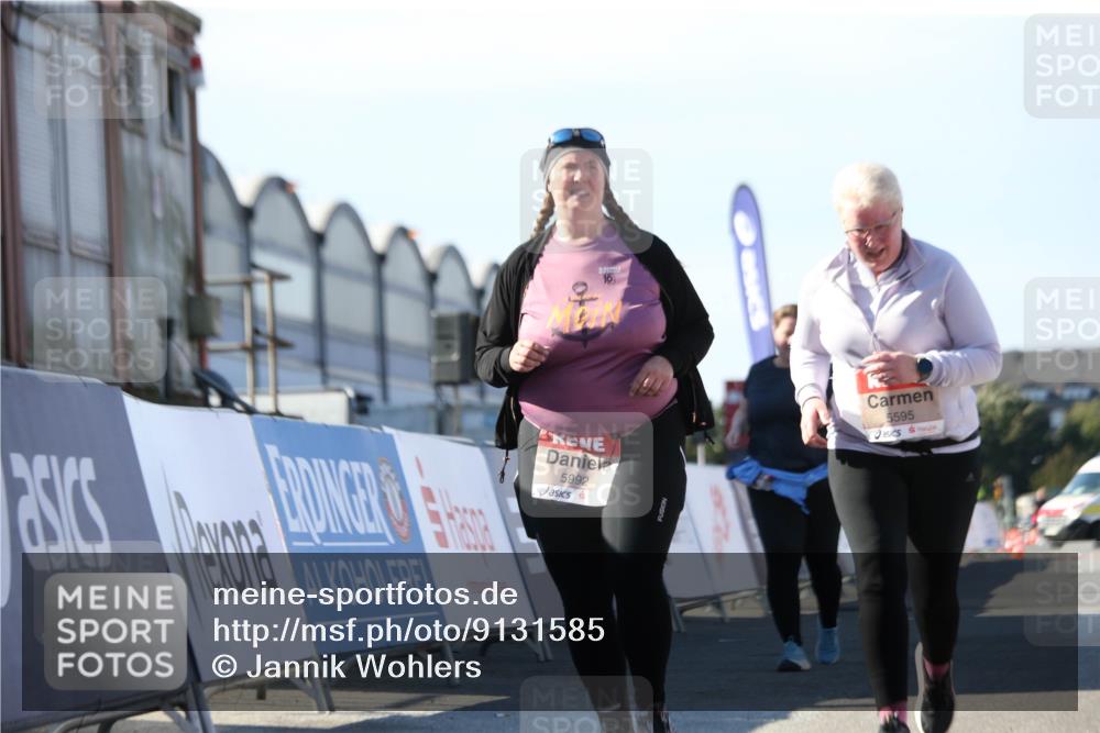 03.10.2025 - Köhlbrandbrückenlauf Jannik Wohlers http://msf.ph/oto/9131585 03.10.2025 13:50:49 Ziel 4851, 5472, 5595, 5608, 5992 meine-sportfotos.de