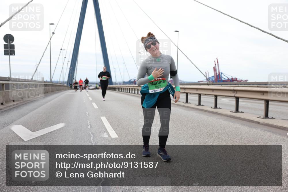 03.10.2025 - Köhlbrandbrückenlauf Lena Gebhardt http://msf.ph/oto/9131587 03.10.2025 16:08:20 Position 2 8232 meine-sportfotos.de