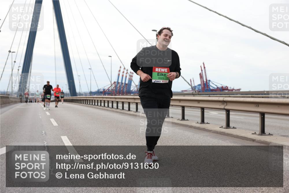 03.10.2025 - Köhlbrandbrückenlauf Lena Gebhardt http://msf.ph/oto/9131630 03.10.2025 16:08:25 Position 2 9523 meine-sportfotos.de