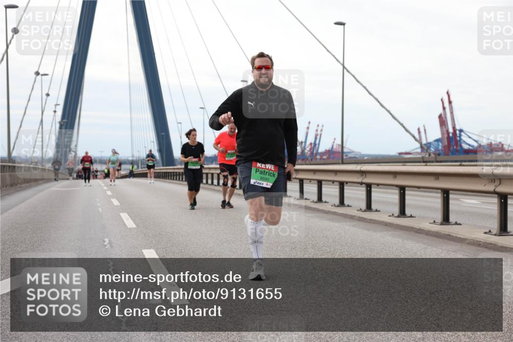 03.10.2025 - Köhlbrandbrückenlauf Lena Gebhardt http://msf.ph/oto/9131655 03.10.2025 16:08:30 Position 2 8690 meine-sportfotos.de