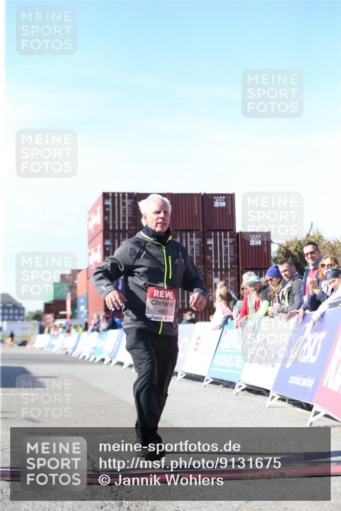 03.10.2025 - Köhlbrandbrückenlauf Jannik Wohlers http://msf.ph/oto/9131675 03.10.2025 13:50:54 Ziel 4851, 5472, 5595, 5992 meine-sportfotos.de
