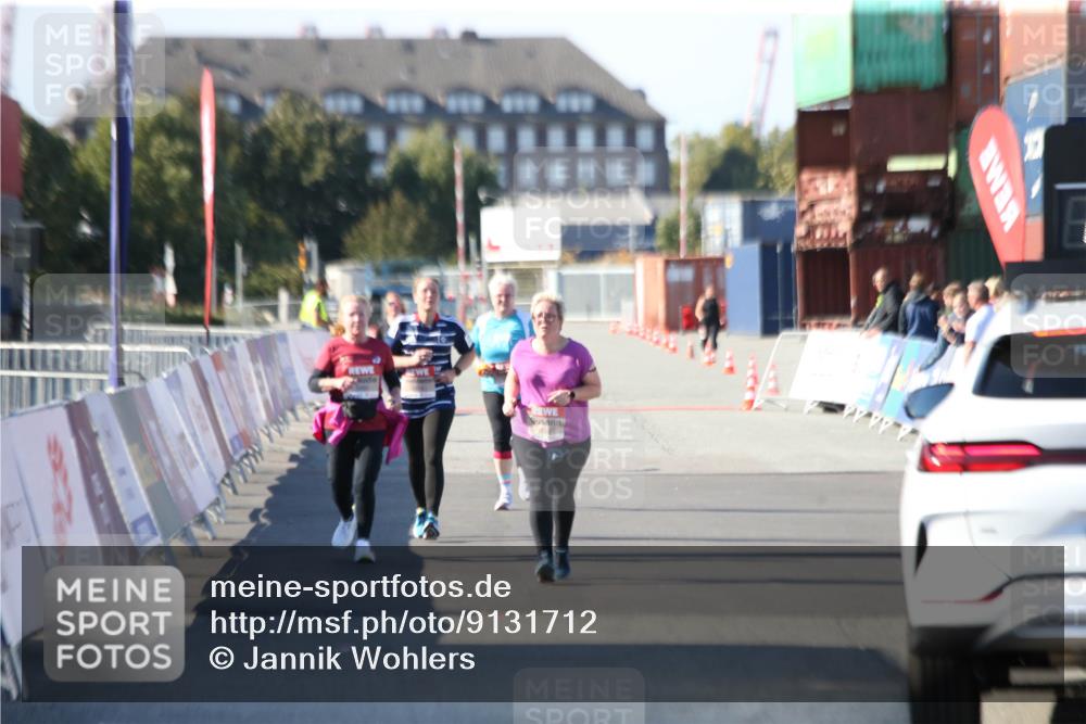 03.10.2025 - Köhlbrandbrückenlauf Jannik Wohlers http://msf.ph/oto/9131712 03.10.2025 13:53:48 Ziel  meine-sportfotos.de