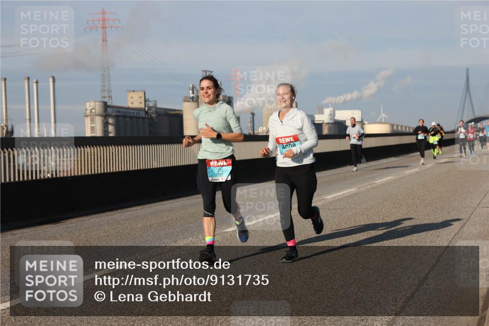 03.10.2025 - Köhlbrandbrückenlauf Lena Gebhardt http://msf.ph/oto/9131735 03.10.2025 09:50:06 Position 2 3797 meine-sportfotos.de