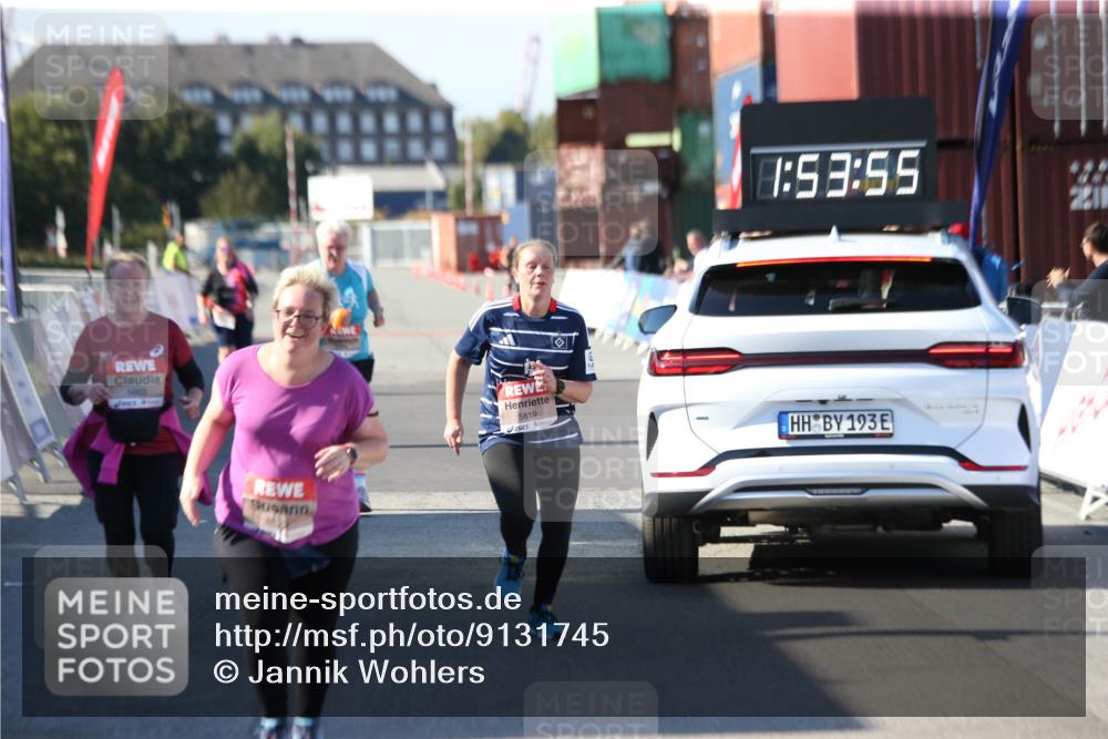 03.10.2025 - Köhlbrandbrückenlauf Jannik Wohlers http://msf.ph/oto/9131745 03.10.2025 13:53:55 Ziel 5603, 5819, 6529 meine-sportfotos.de