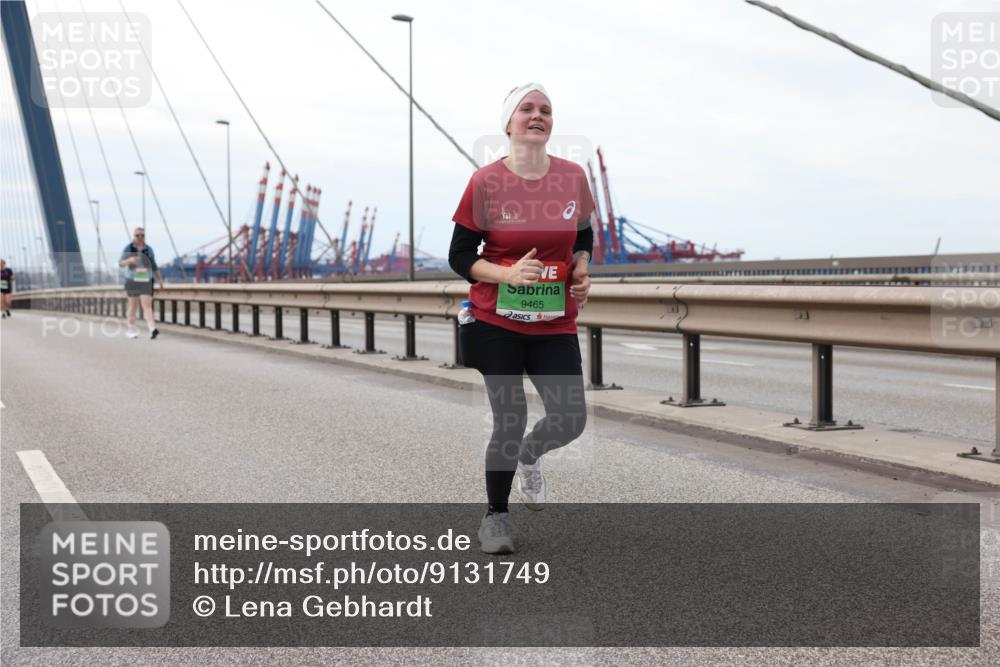 03.10.2025 - Köhlbrandbrückenlauf Lena Gebhardt http://msf.ph/oto/9131749 03.10.2025 16:08:42 Position 2 9465 meine-sportfotos.de