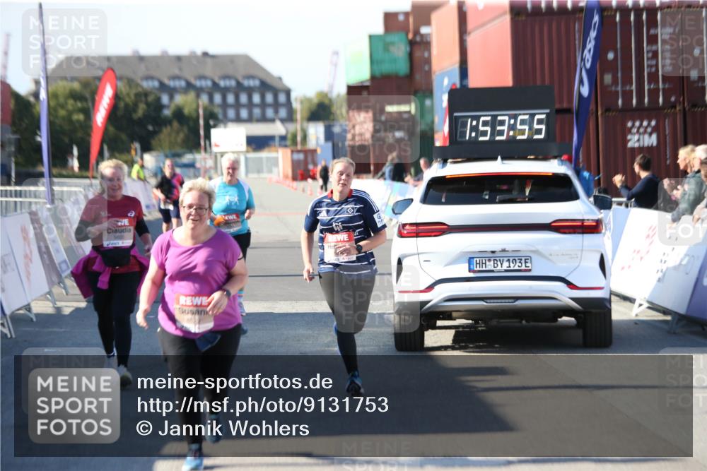 03.10.2025 - Köhlbrandbrückenlauf Jannik Wohlers http://msf.ph/oto/9131753 03.10.2025 13:53:56 Ziel 5603, 5819, 6529 meine-sportfotos.de