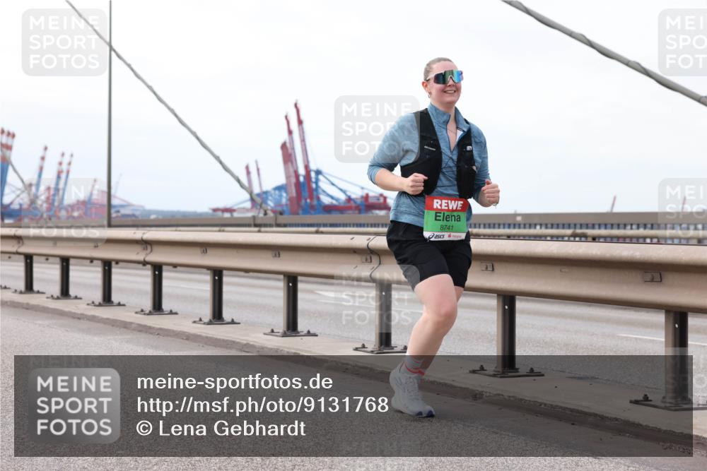 03.10.2025 - Köhlbrandbrückenlauf Lena Gebhardt http://msf.ph/oto/9131768 03.10.2025 16:08:50 Position 2 8741 meine-sportfotos.de