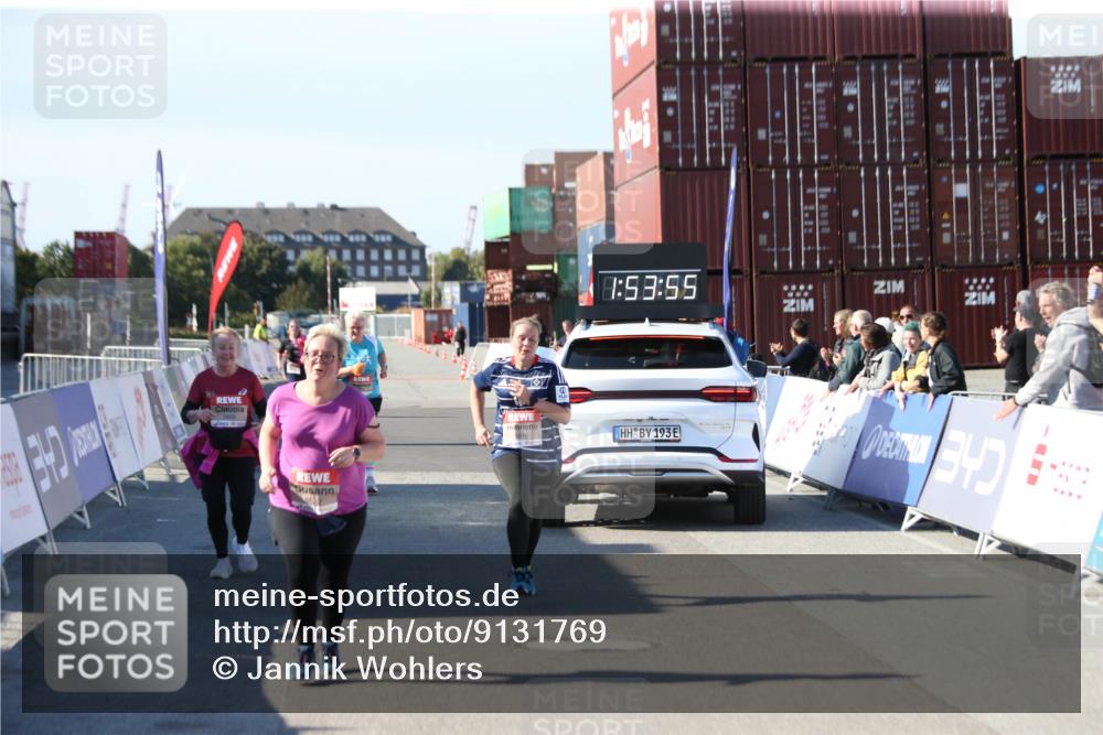 03.10.2025 - Köhlbrandbrückenlauf Jannik Wohlers http://msf.ph/oto/9131769 03.10.2025 13:53:56 Ziel 5603, 5819, 6529 meine-sportfotos.de