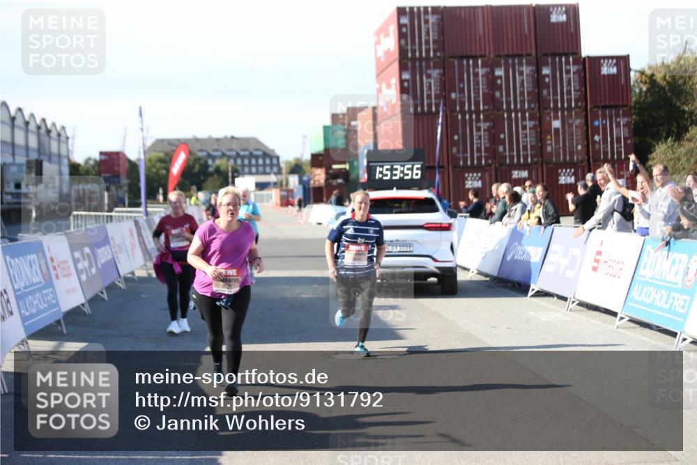 03.10.2025 - Köhlbrandbrückenlauf Jannik Wohlers http://msf.ph/oto/9131792 03.10.2025 13:53:57 Ziel 5603, 5819, 6529 meine-sportfotos.de