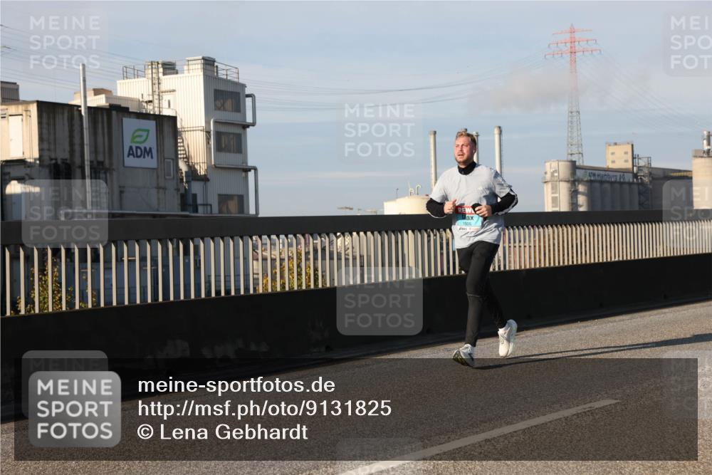 03.10.2025 - Köhlbrandbrückenlauf Lena Gebhardt http://msf.ph/oto/9131825 03.10.2025 09:50:12 Position 2 1505 meine-sportfotos.de