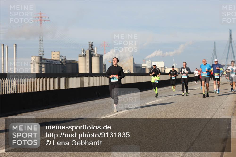 03.10.2025 - Köhlbrandbrückenlauf Lena Gebhardt http://msf.ph/oto/9131835 03.10.2025 09:50:13 Position 2  meine-sportfotos.de