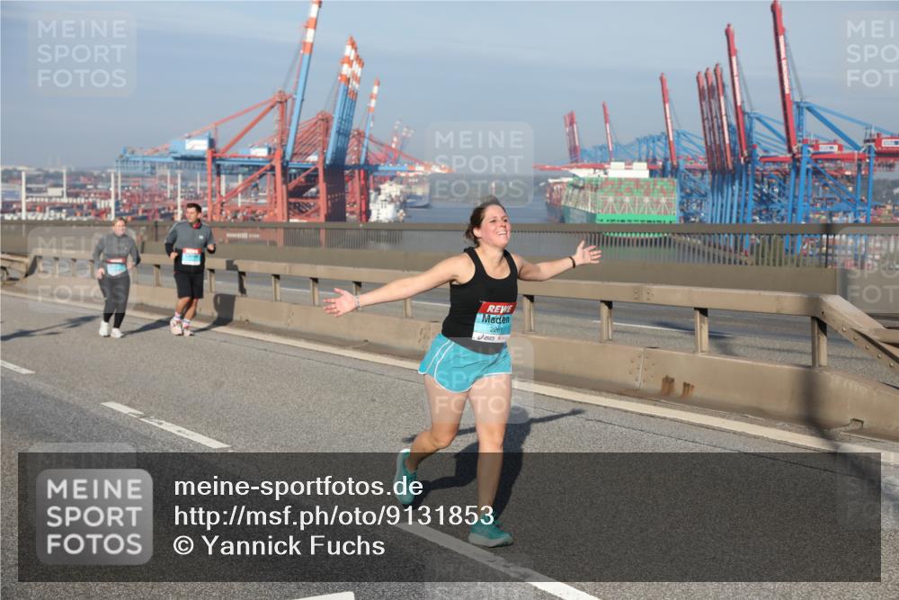 03.10.2025 - Köhlbrandbrückenlauf Yannick Fuchs http://msf.ph/oto/9131853 03.10.2025 09:03:54 Position 2 2261 meine-sportfotos.de