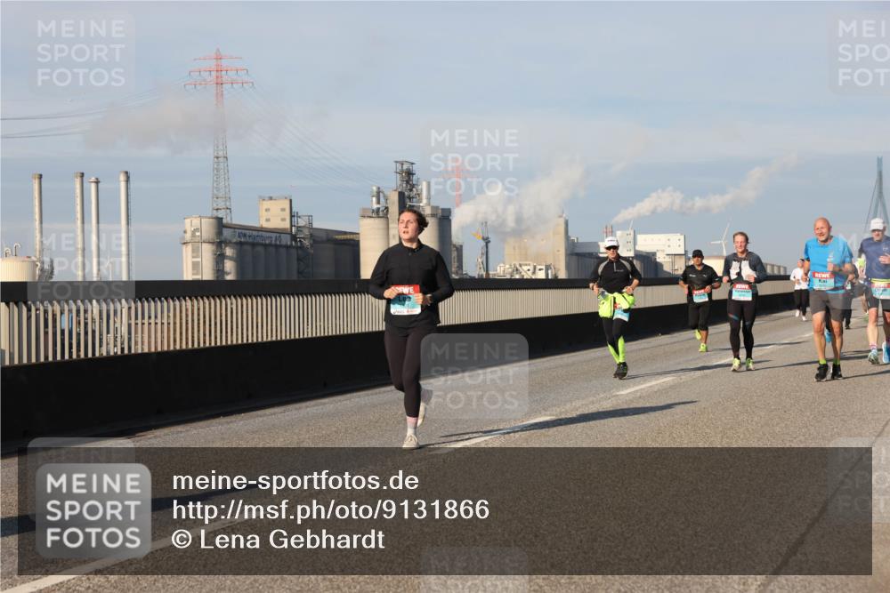 03.10.2025 - Köhlbrandbrückenlauf Lena Gebhardt http://msf.ph/oto/9131866 03.10.2025 09:50:14 Position 2  meine-sportfotos.de