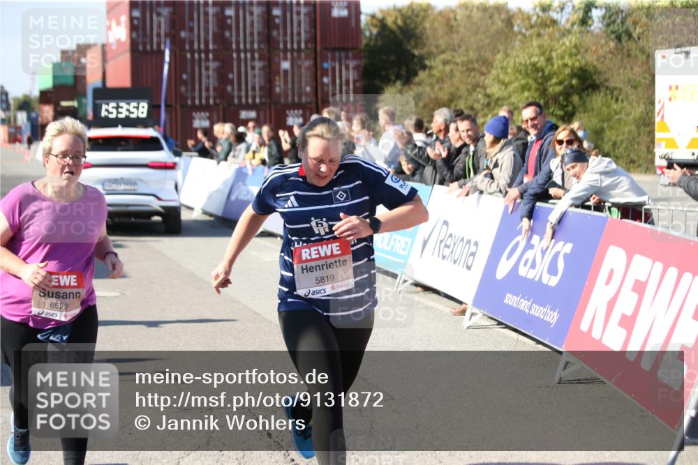 03.10.2025 - Köhlbrandbrückenlauf Jannik Wohlers http://msf.ph/oto/9131872 03.10.2025 13:53:59 Ziel 5603, 5819, 6529, 6549 meine-sportfotos.de