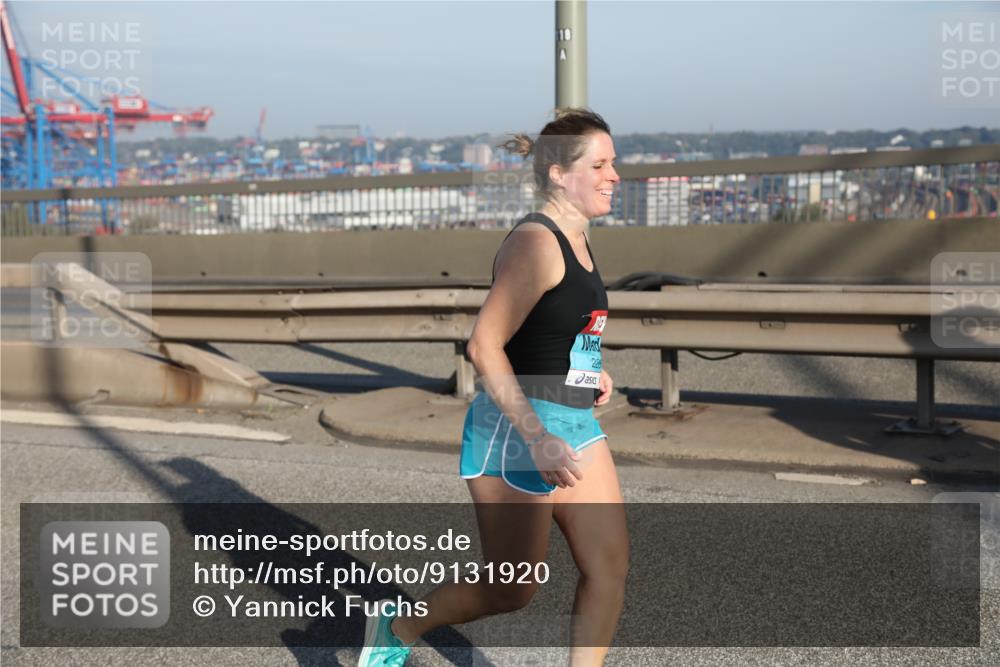 03.10.2025 - Köhlbrandbrückenlauf Yannick Fuchs http://msf.ph/oto/9131920 03.10.2025 09:03:55 Position 2 18 meine-sportfotos.de