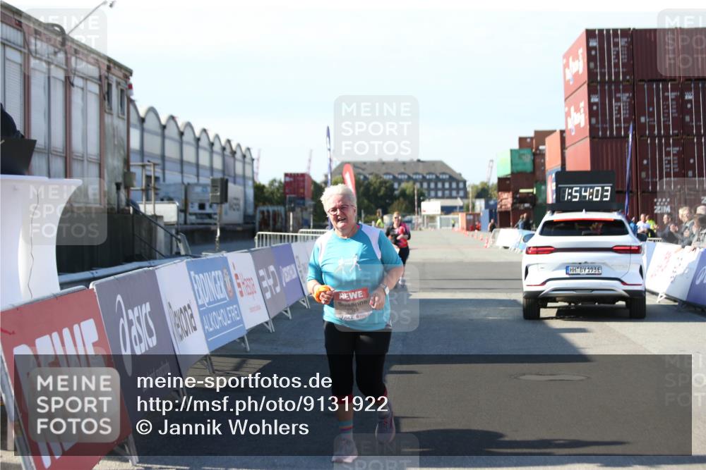 03.10.2025 - Köhlbrandbrückenlauf Jannik Wohlers http://msf.ph/oto/9131922 03.10.2025 13:54:04 Ziel 5603, 5819, 6529, 6549 meine-sportfotos.de