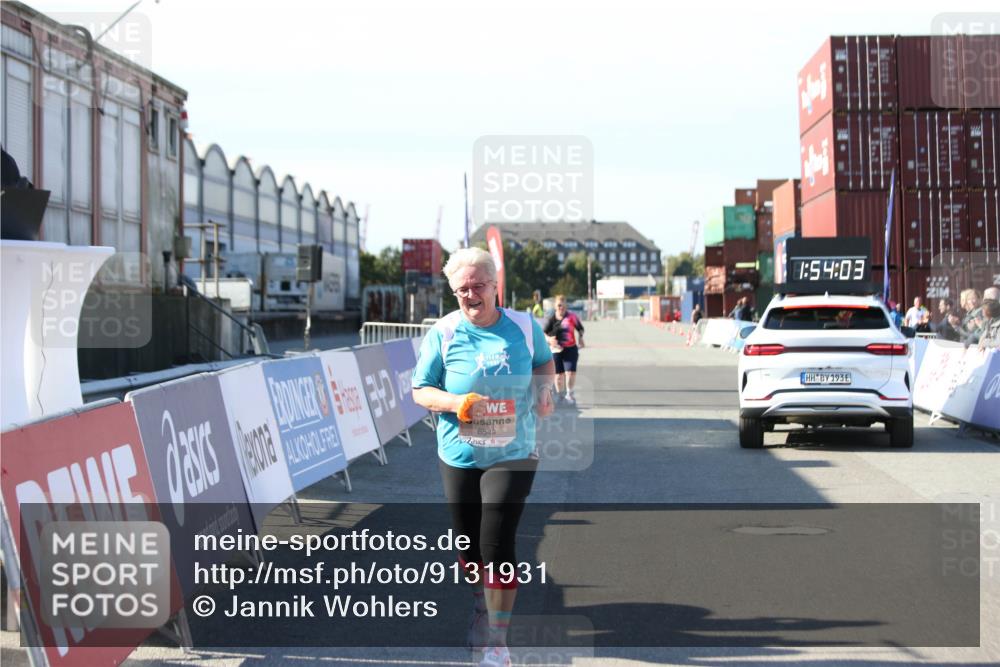 03.10.2025 - Köhlbrandbrückenlauf Jannik Wohlers http://msf.ph/oto/9131931 03.10.2025 13:54:04 Ziel 5603, 5819, 6529, 6549 meine-sportfotos.de