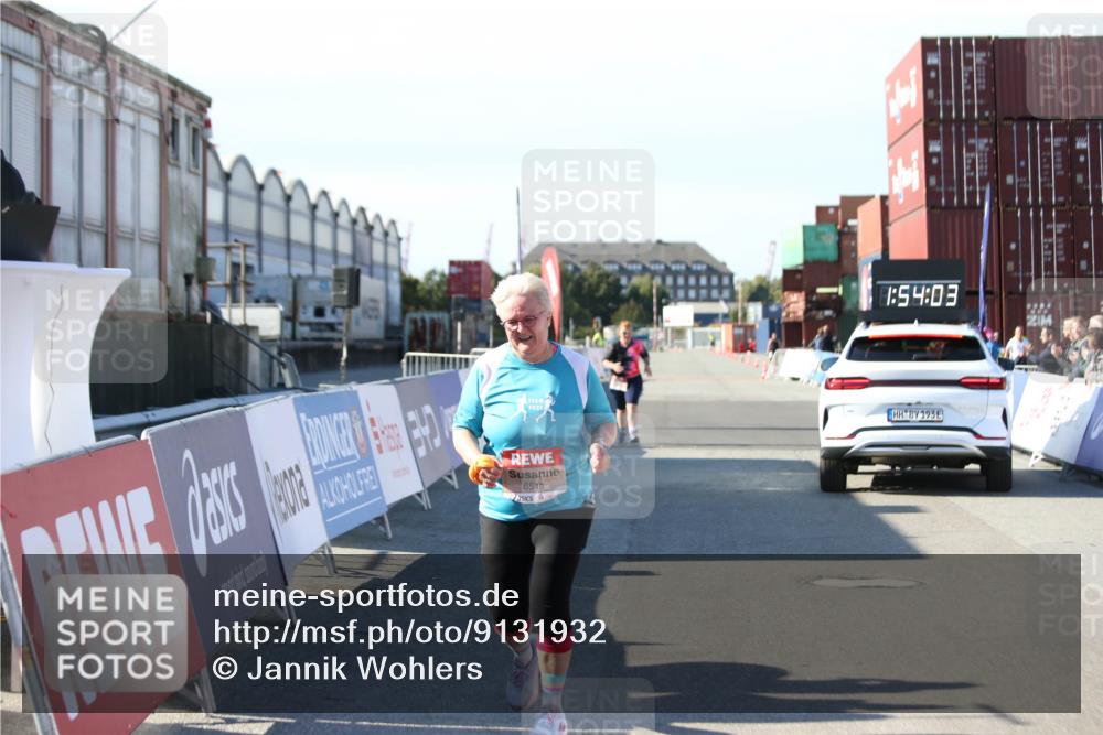 03.10.2025 - Köhlbrandbrückenlauf Jannik Wohlers http://msf.ph/oto/9131932 03.10.2025 13:54:04 Ziel 5603, 5819, 6529, 6549 meine-sportfotos.de