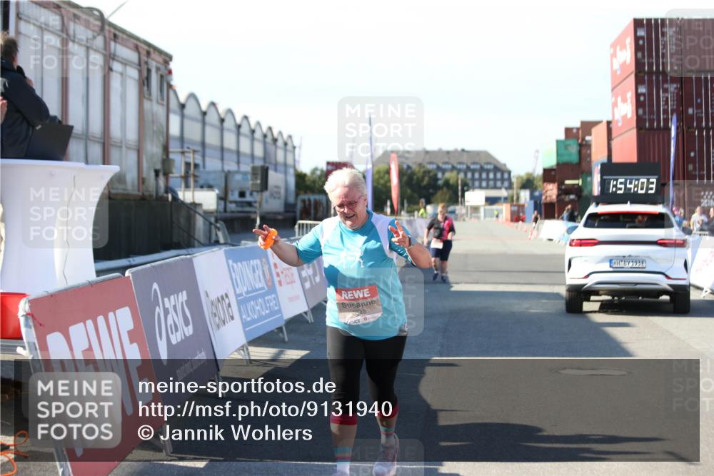 03.10.2025 - Köhlbrandbrückenlauf Jannik Wohlers http://msf.ph/oto/9131940 03.10.2025 13:54:04 Ziel 5603, 5819, 6529, 6549 meine-sportfotos.de